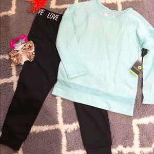 Girl top/pants size 4/5 xersion